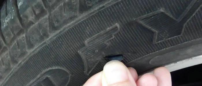 轮胎侧面开裂还能用吗