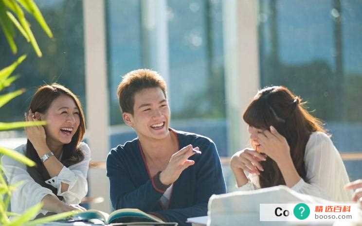 大学生零花钱可以给多少(要看一个大学生的零花钱给多少)