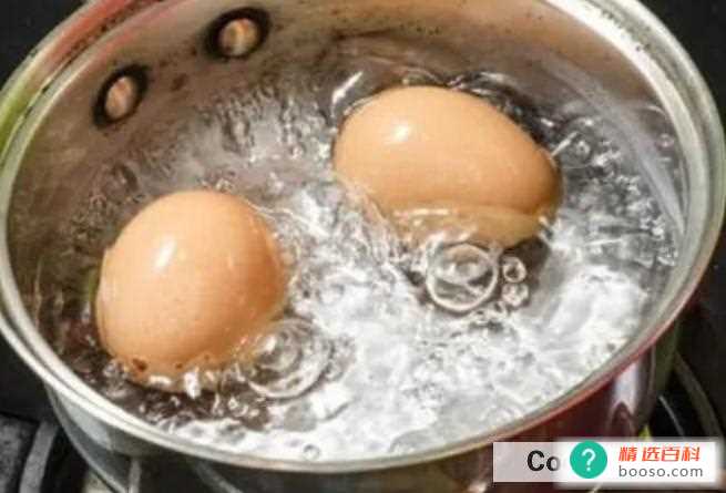 开水壶有水垢怎么办(白醋有效去除开水壶中的水垢)