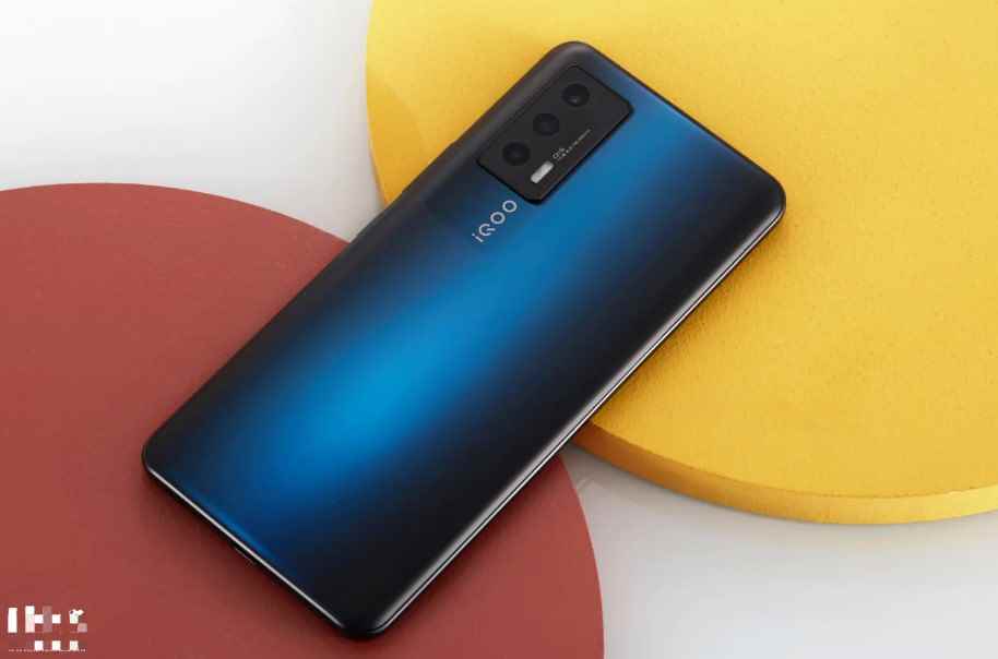 iqooneo5屏幕尺寸