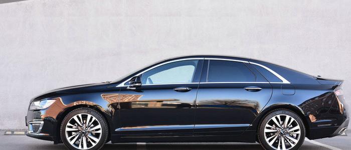 汽车防盗指示灯一直闪烁怎么回事