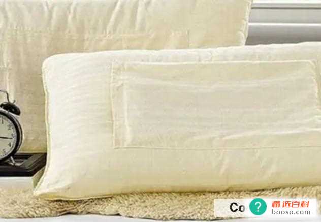怎么挑选枕头(在挑选枕头时还需要注意其他方面的问题)