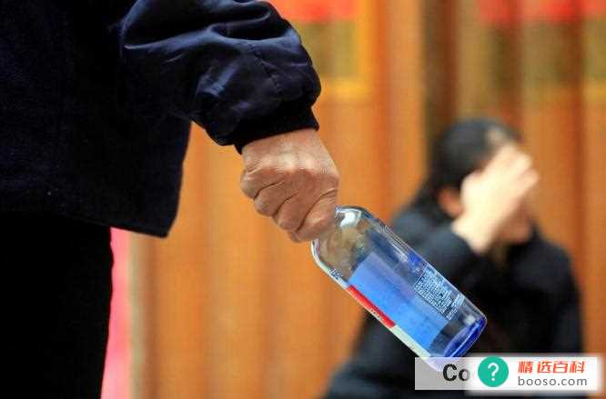 什么样的人容易家暴(一般比较喜欢家暴的人都性格有问题)