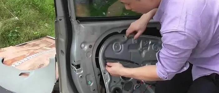 车门定损什么程度能换车门呢(车门定损什么程度能换车门)