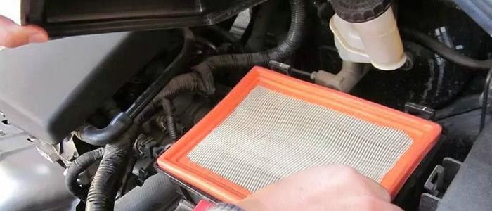 空气滤芯的更换周期多久 怎么样判断空滤脏了