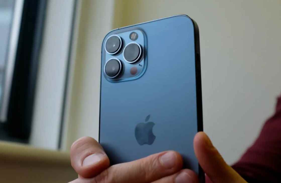 苹果13promax防水吗