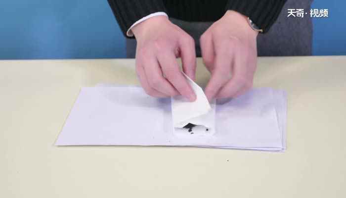 鞋子臭怎么快速解决(柠檬片、茶叶包、苏打、白醋放进鞋内可以快速除臭吗)