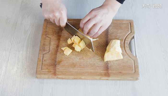 红薯玉米粥的做法(玉米糁的做法步骤是怎样的)