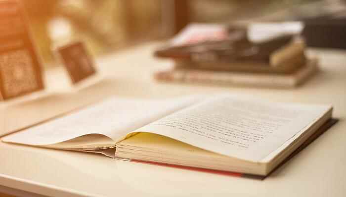 巴金爱情三部曲是什么(巴金的激流三部曲有哪些)