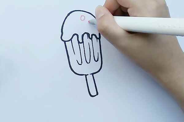 雪糕的简笔画(灰色涂雪糕画出融化的部分)