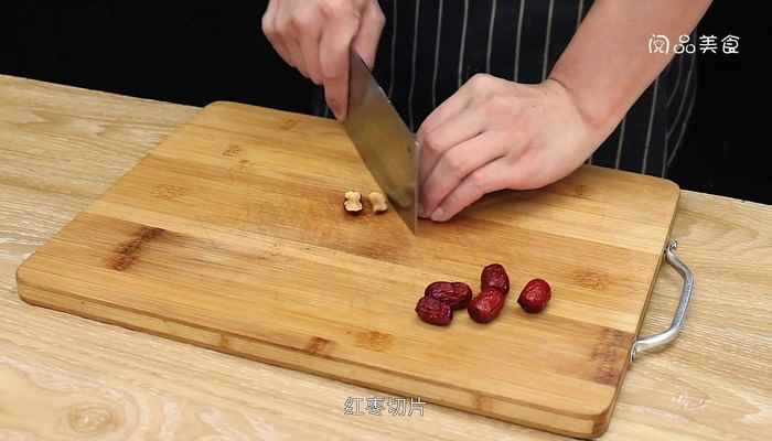 贝母蒸梨的做法与功效(红枣切片怎么做好吃)