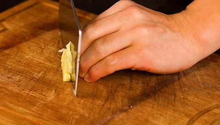 热炝腰花的做法(小米辣怎么做好吃)