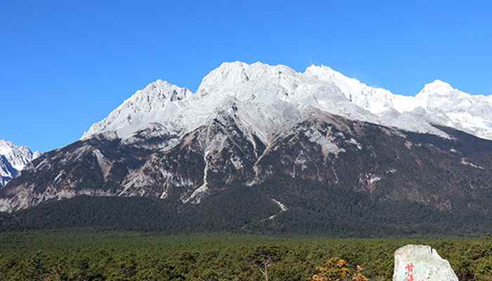玉龙雪山海拔多少米 玉龙雪山的海拔是多高
