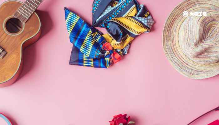 方巾的系法(小方巾怎么打平结)