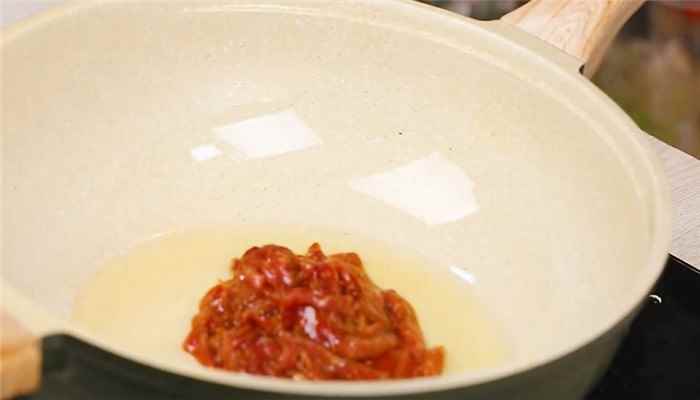 济宁酸辣肉丝怎么做(干辣椒的做法)