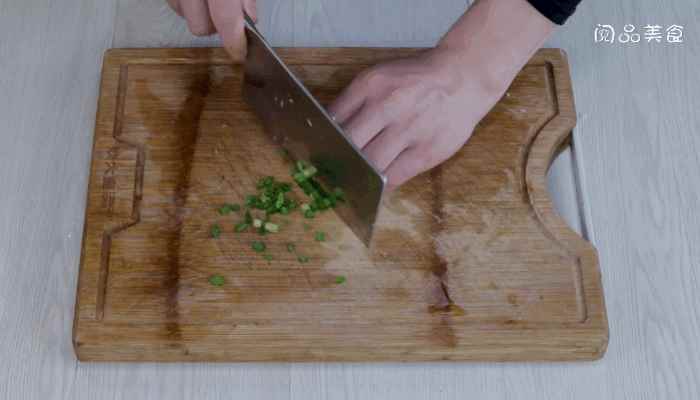 黄豆烧猪蹄做法(猪蹄怎么做最好吃)