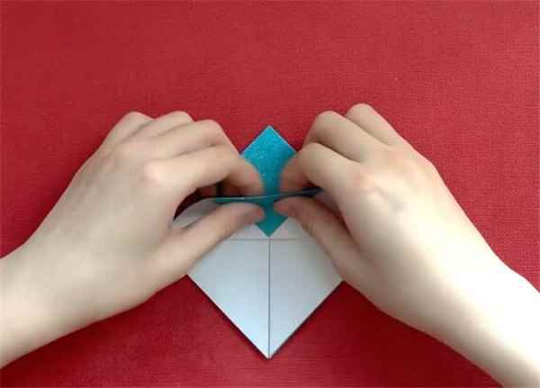 纸盒子的折法(正方形纸张的使用方法)