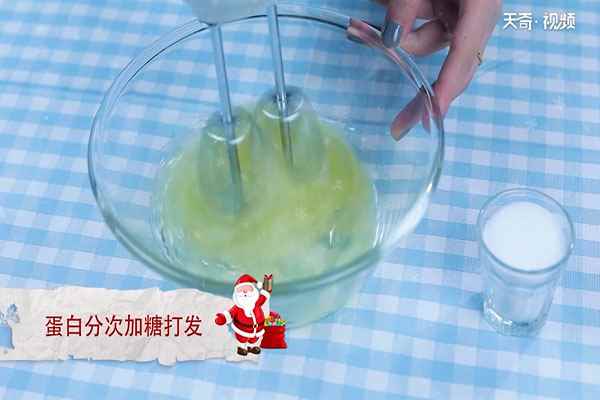 草莓蛋糕的做法(草莓蛋糕的准备和打发方法)