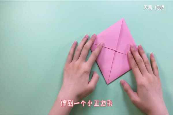 东南西北怎么折(东南西北折纸的背面是由4个漏斗组成)