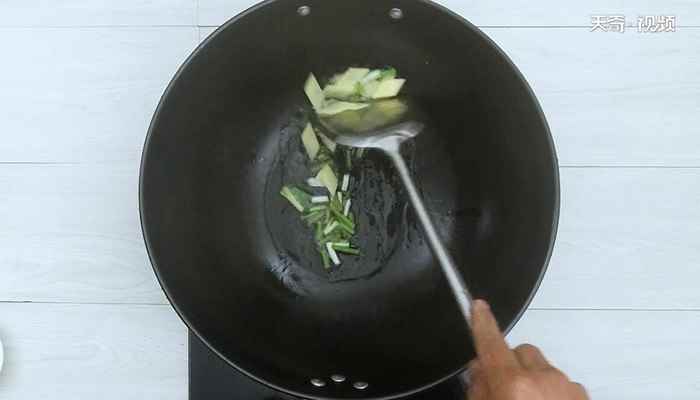 麻辣螺蛳的做法(螺蛳怎么做好吃的做法步骤)