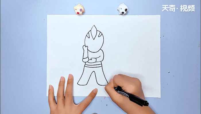 白贝利亚奥特曼可爱简笔画(画出白贝利亚奥特曼的手脚和身体部分)