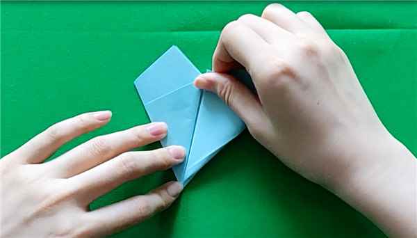 星星怎么折(立体星星的剪刀剪开方法)