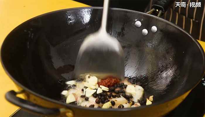 莲白回锅肉的做法(五花肉怎么做好吃)