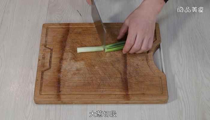 酸辣皮冻的做法(猪皮冻切片的做法)