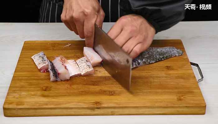 甜酸鱼的做法 甜酸鱼怎么做