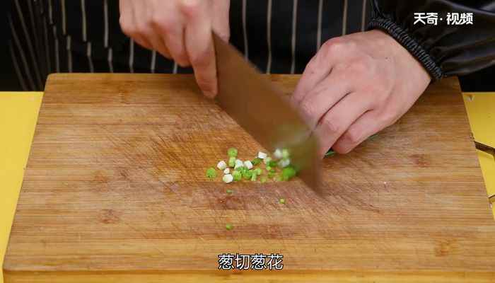 鲜辣椒酱怎么做(鲜红辣椒怎么做好吃)