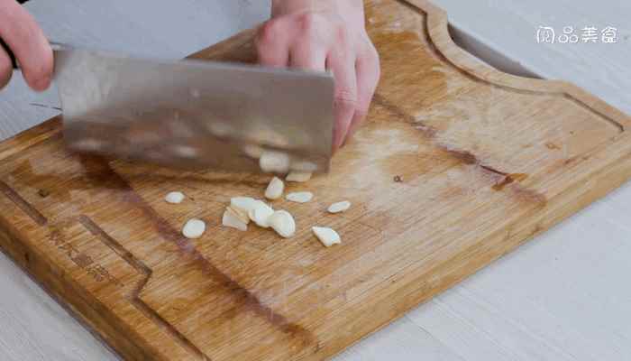 黄豆烧猪蹄做法(猪蹄怎么做最好吃)