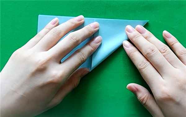 星星怎么折(立体星星的剪刀剪开方法)