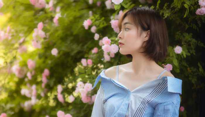 灰蓝色头发调配方法(微潮灰蓝色头发怎么调配)