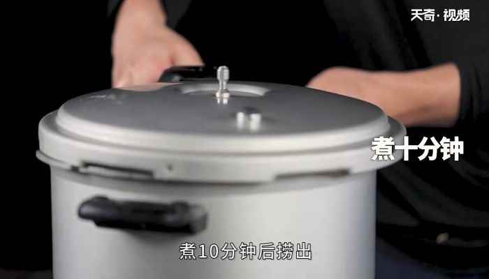 红烧肥肠面怎么做(猪大肠怎么做好吃)