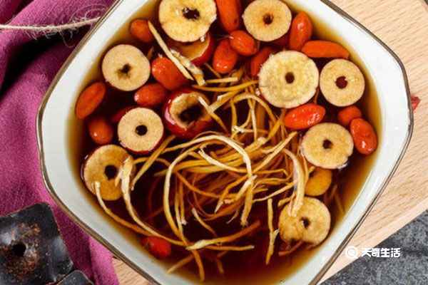 红枣姜茶的功效与作用 红枣姜茶的功效与作用是什么