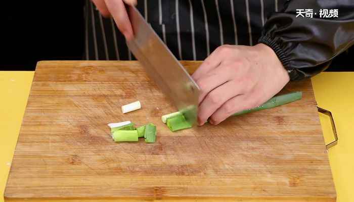 羊肉火锅的做法(羊肉怎么做最好吃)