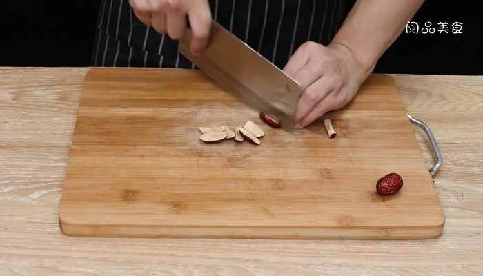 红糖鸡蛋的做法(红枣小火焖煮的做法步骤)