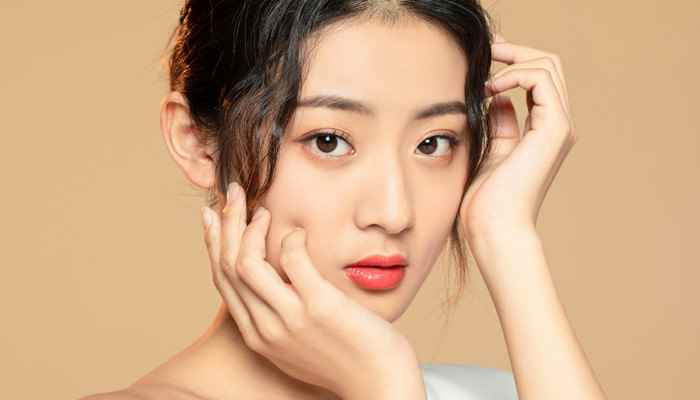 黛珂紫苏水乳适合什么肤质及年龄(黛珂紫苏水乳适合20岁以上的人群)