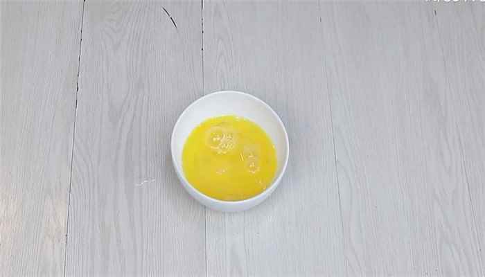 鸡蛋蔬菜虾饼怎么做(圣女果的做法步骤有哪些)