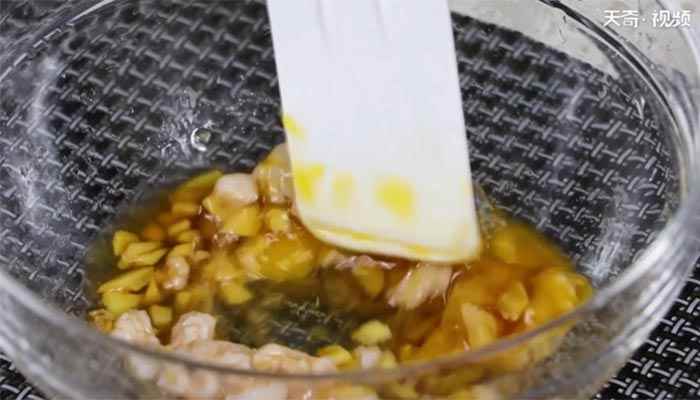 鲜肉生煎包的做法(黑芝麻面粉怎么做好吃)