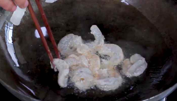 西红柿炒虾仁的做法(西红柿的做法)