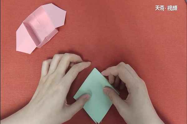 盒子的折法(彩纸的使用方法有哪些)