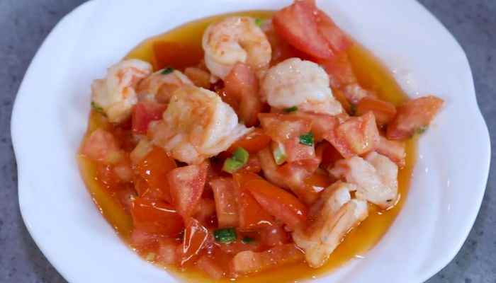 西红柿炒虾仁的做法(西红柿的做法)