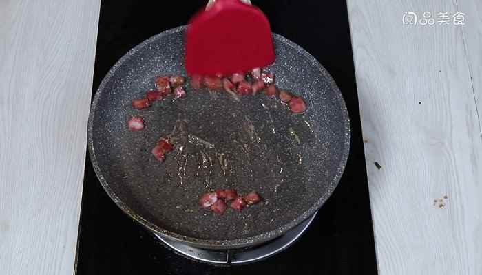 蚕豆焖饭的做法(电饭煲怎么做好吃)