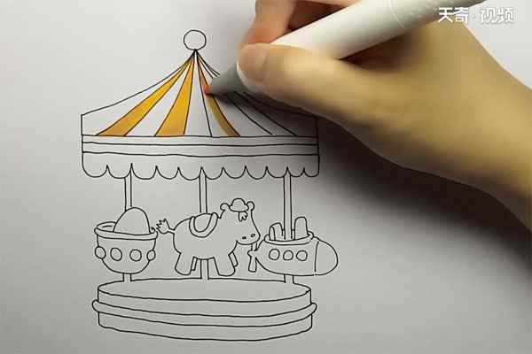 旋转木马简笔画(旋转木马的房顶怎么画)