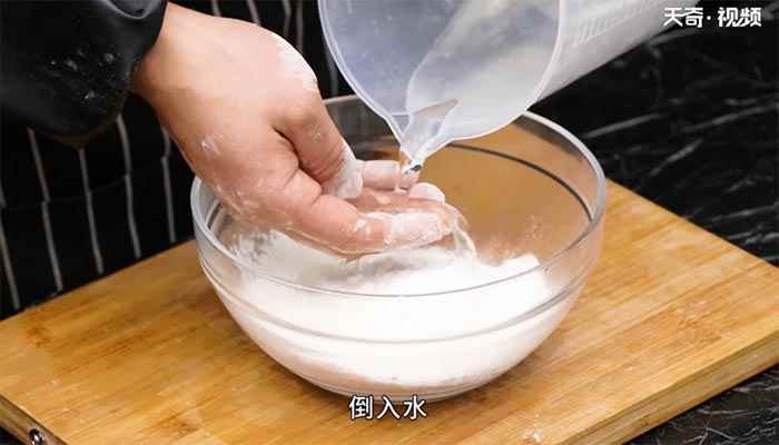 地锅鸡的做法(鸡肉怎么做好吃)