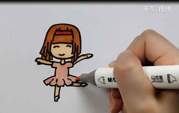 跳舞简笔画(先画女式短发和发夹的区别)