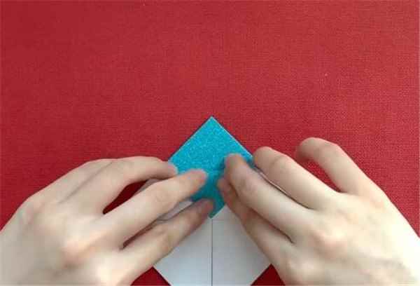 纸盒子的折法(正方形纸张的使用方法)