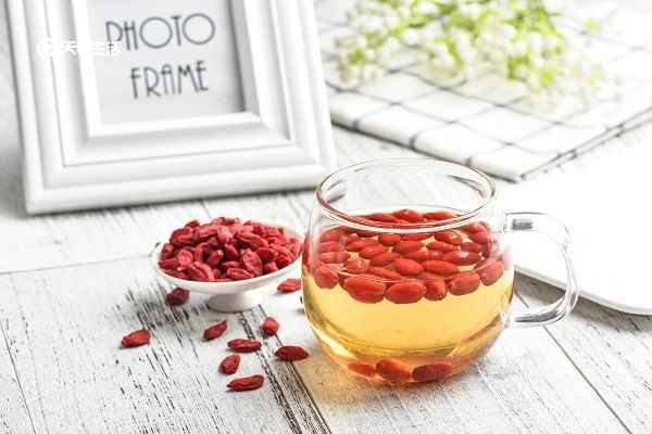 金银花泡枸杞的功效与作用 金银花泡枸杞的功效