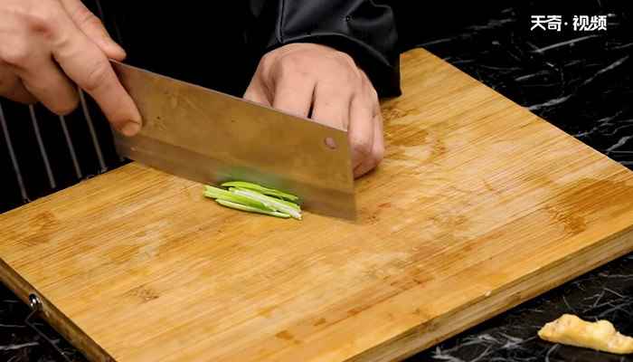 番茄里脊片的做法(猪里脊肉怎么做好吃)